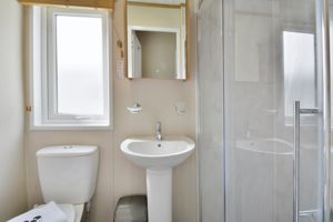 Shower room- click for photo gallery